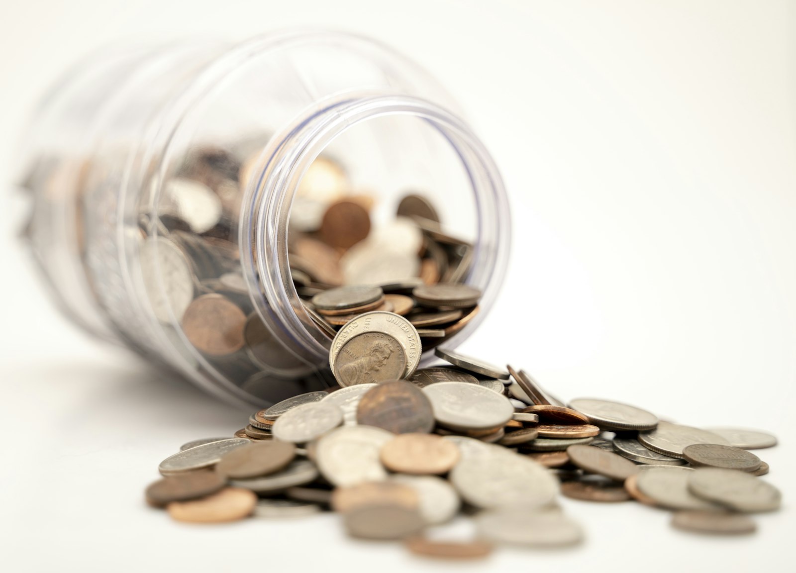 Dollar-Cost Averaging vs Lump Sum Investing: Which Wins?
